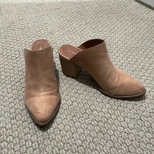 Report Heels | Size 6 | Tan